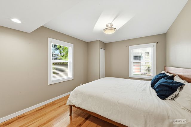 125 W Adams Street, Villa Park, IL 60181