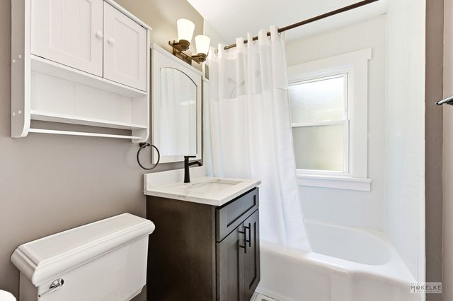 125 W Adams Street, Villa Park, IL 60181