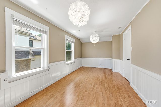 125 W Adams Street, Villa Park, IL 60181