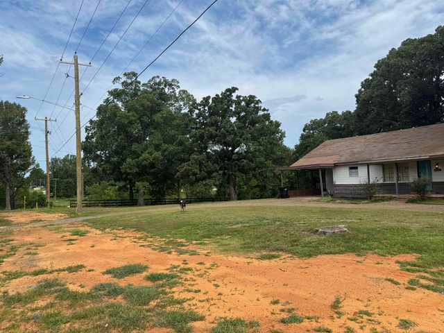2403 E George Richey Rd, Longview, TX 75604