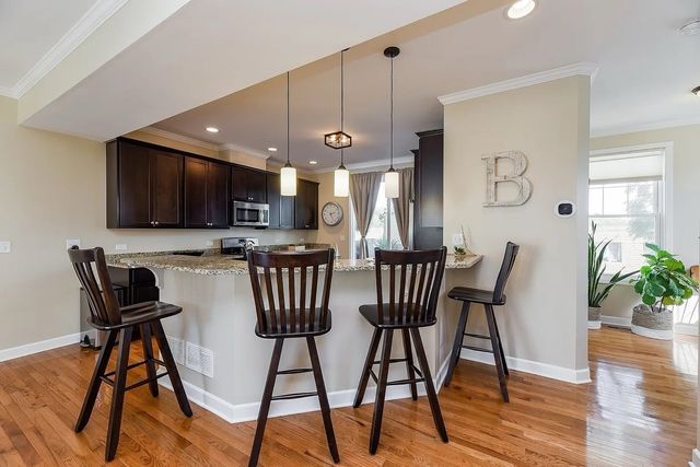 415 N President Street A, Wheaton, IL 60187