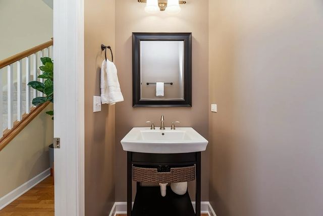 415 N President Street A, Wheaton, IL 60187