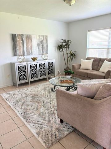 600 Noble Grove Lane, Fort Worth, TX 76140