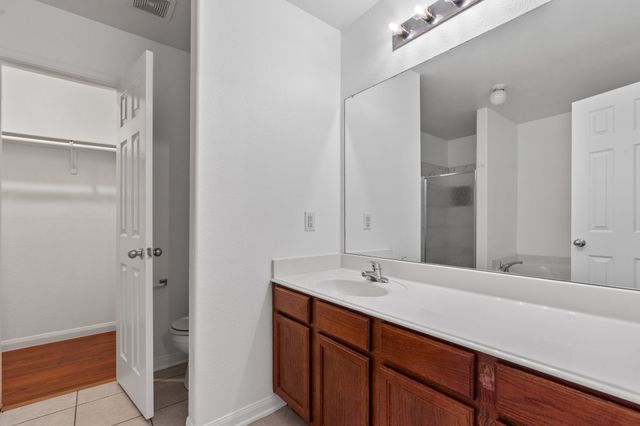 600 Noble Grove Lane, Fort Worth, TX 76140