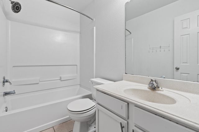 600 Noble Grove Lane, Fort Worth, TX 76140