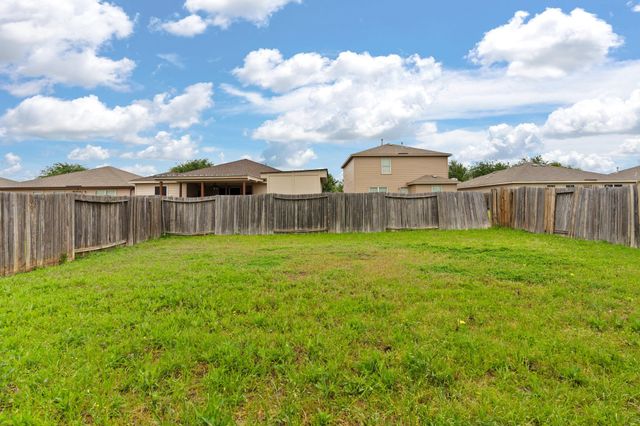 600 Noble Grove Lane, Fort Worth, TX 76140