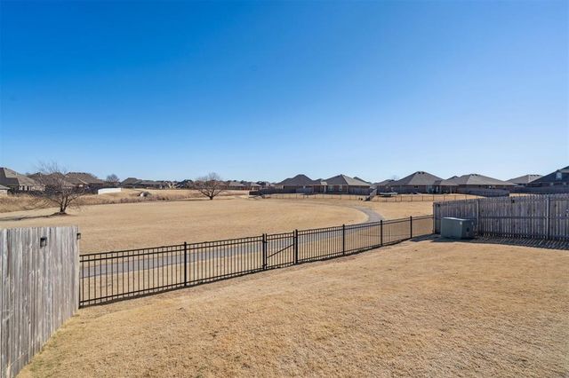 2968 NW 184th Terrace, Edmond, OK 73012