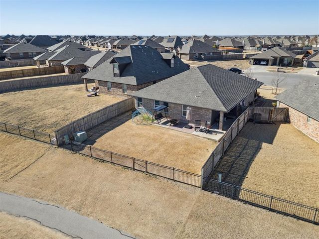 2968 NW 184th Terrace, Edmond, OK 73012