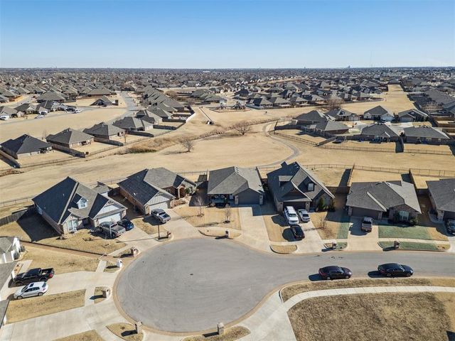 2968 NW 184th Terrace, Edmond, OK 73012