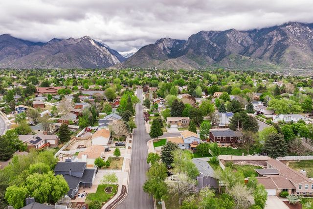 2027 E 10095 S, Sandy, UT 84092