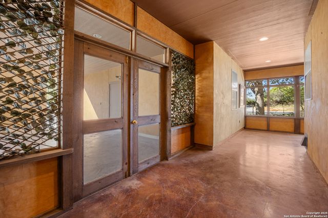 1200 Doe Run, Fredericksburg, TX 78624