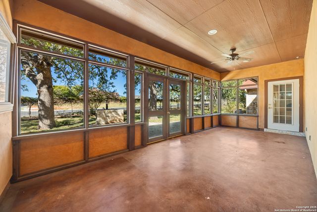 1200 Doe Run, Fredericksburg, TX 78624