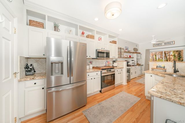 59 Crossbar Road 59, Medford, NY 11763