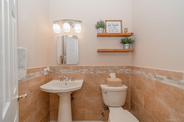 59 Crossbar Road 59, Medford, NY 11763