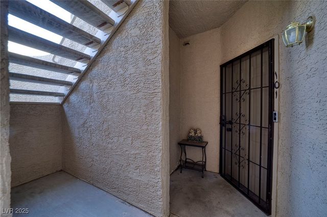 2173 Aspen Mirror Way 101, Laughlin, NV 89029