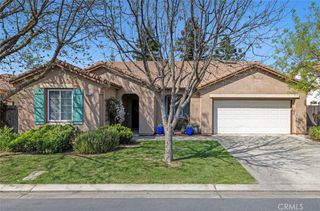 8697 N Talladega Way, Fresno, CA 93720