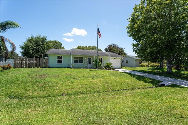 618 SW Ray Ave, Port St. Lucie, FL 34983