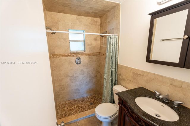 618 SW Ray Ave, Port St. Lucie, FL 34983