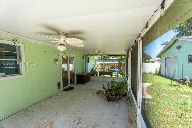 618 SW Ray Ave, Port St. Lucie, FL 34983