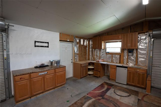 618 SW Ray Ave, Port St. Lucie, FL 34983