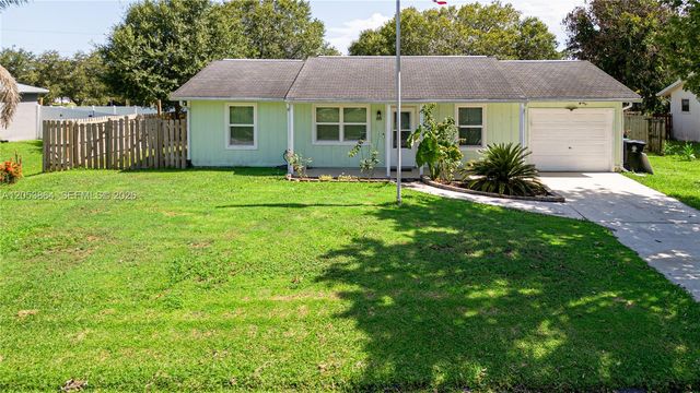 618 SW Ray Ave, Port St. Lucie, FL 34983