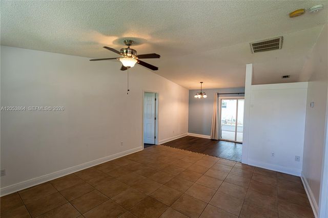 618 SW Ray Ave, Port St. Lucie, FL 34983