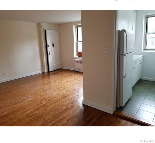 20506 35th Avenue 331, Bayside, NY 11361