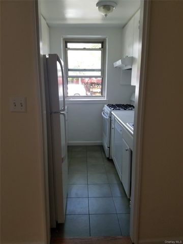 20506 35th Avenue 331, Bayside, NY 11361