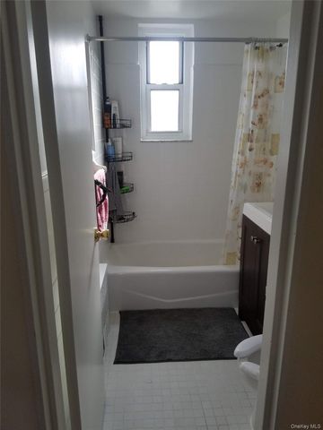 20506 35th Avenue 331, Bayside, NY 11361