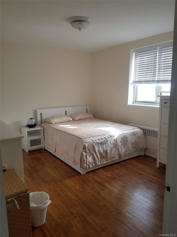 20506 35th Avenue 331, Bayside, NY 11361