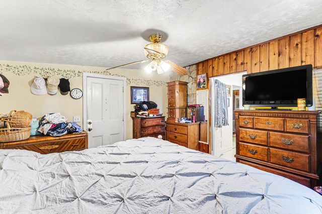 1018 S Graycroft Ave, Madison, TN 37115