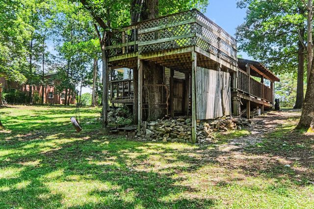 1018 S Graycroft Ave, Madison, TN 37115