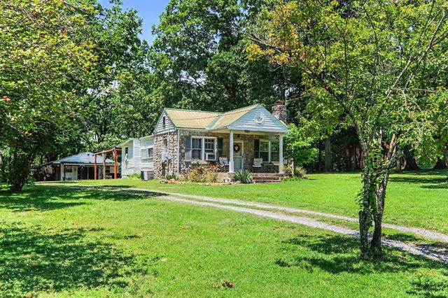 1018 S Graycroft Ave, Madison, TN 37115