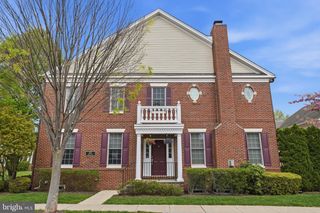 201 JENKS ALY #68, Newtown, PA 18940