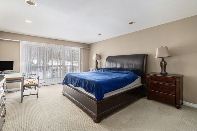 28909 Hidden Trail, Farmington Hills, MI 48331