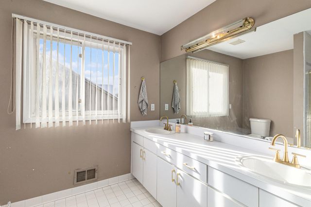 28909 Hidden Trail, Farmington Hills, MI 48331