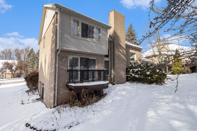 28909 Hidden Trail, Farmington Hills, MI 48331