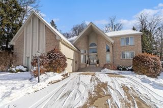 28909 Hidden Trail, Farmington Hills, MI 48331