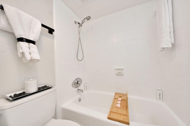 18209 Vinland Drive, Houston, TX 77058