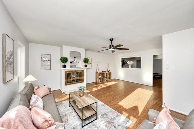 18209 Vinland Drive, Houston, TX 77058