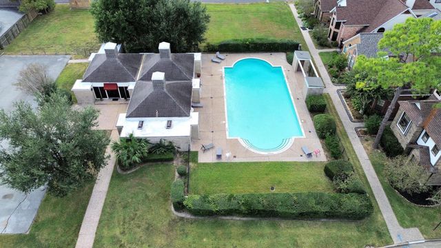 18209 Vinland Drive, Houston, TX 77058