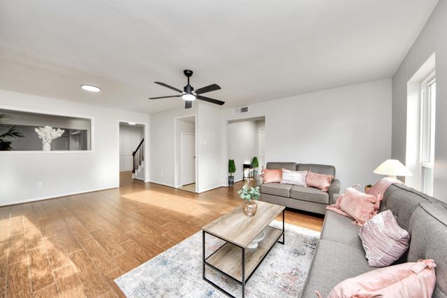 18209 Vinland Drive, Houston, TX 77058