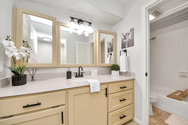 18209 Vinland Drive, Houston, TX 77058