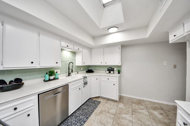 18209 Vinland Drive, Houston, TX 77058