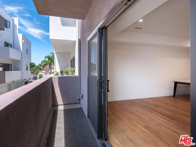 5623 Murray Lane, Los Angeles, CA 90016