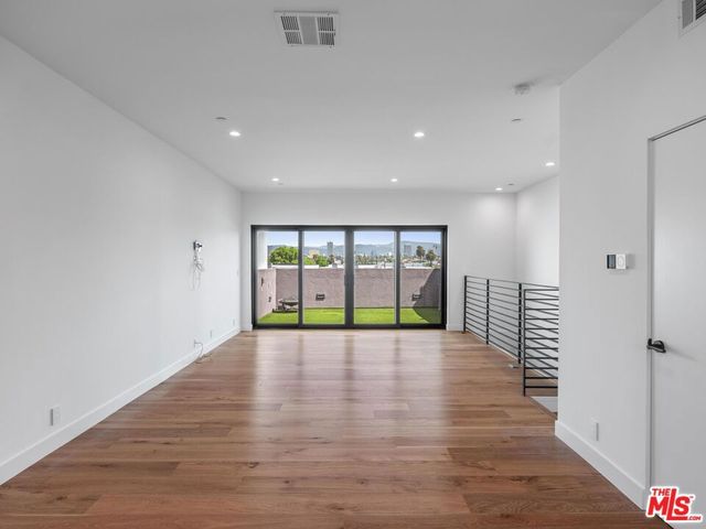 5623 Murray Lane, Los Angeles, CA 90016
