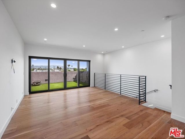 5623 Murray Lane, Los Angeles, CA 90016