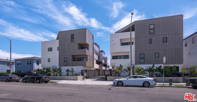 5623 Murray Lane, Los Angeles, CA 90016