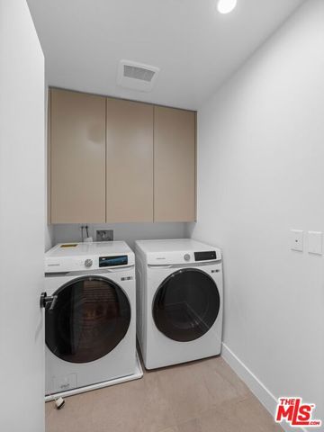 5623 Murray Lane, Los Angeles, CA 90016