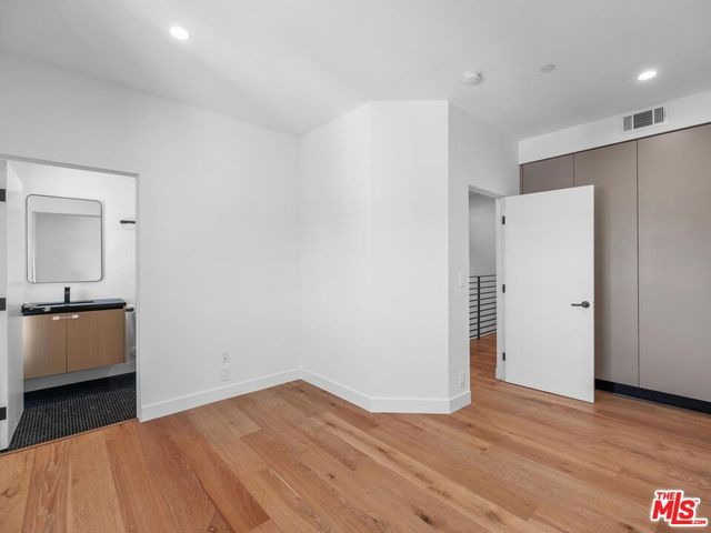 5623 Murray Lane, Los Angeles, CA 90016